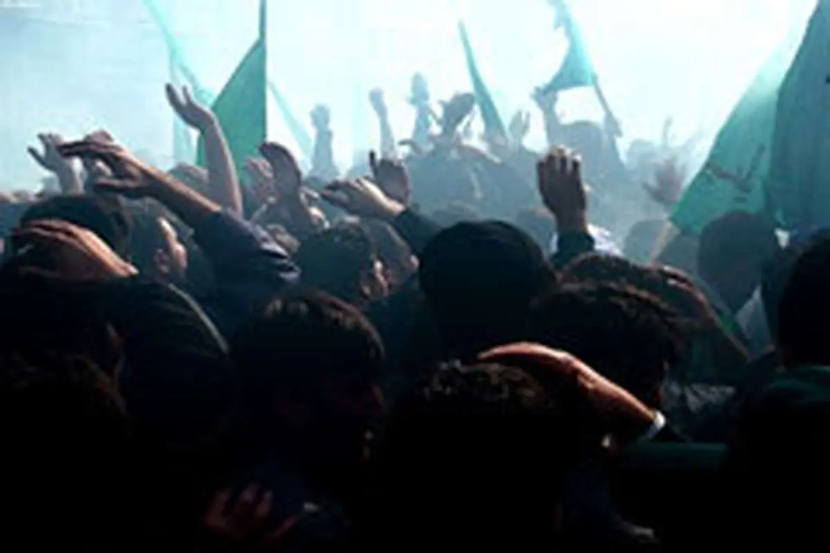 استفاده جناحی از عزاداری عاشورا پیروی از هوای نفسانی است