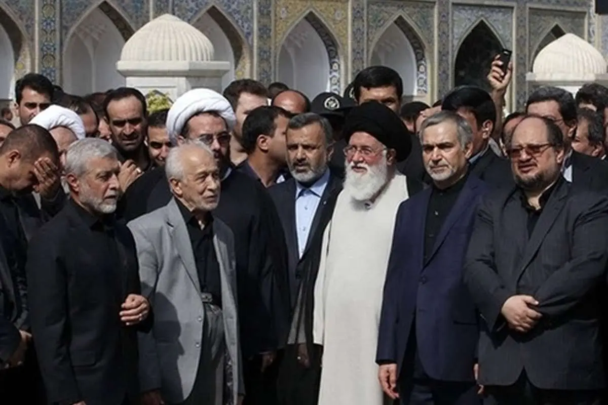 "حسین فریدون" زیر تیغ!