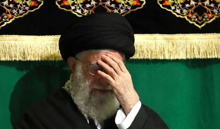 امروز به روایت تصویر// گریه جواد ظریف، تقدیر از اصغر فرهادی، دختران فوتبالیست و والیبالیست و ...