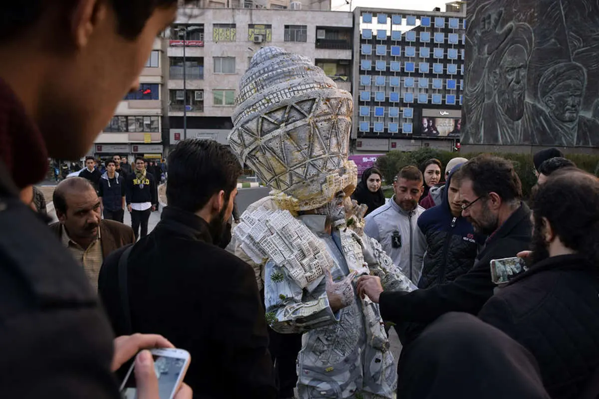 امروز به روایت تصویر// انفجار مرگبار، دختران فوتبالیست، جشن نوروز کردستان، ازدواج دانشجویی و...