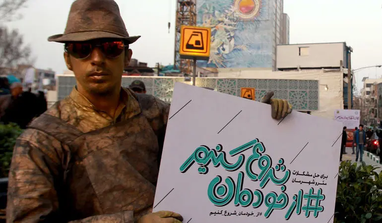 امروز به روایت تصویر// انفجار مرگبار، دختران فوتبالیست، جشن نوروز کردستان، ازدواج دانشجویی و...
