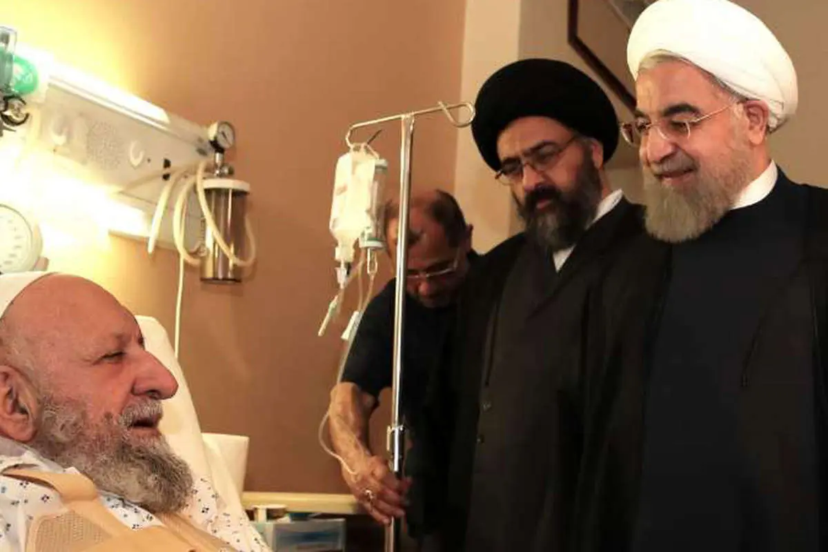امروز به روایت تصویر// عیادت روحانی، نمایشگاه عکس زنان، برگزیدگان مد، کارخانه شکلات و...