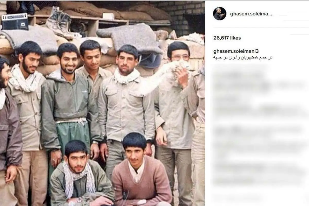 (عکس) سردار سلیمانی در میان همشهریهایش