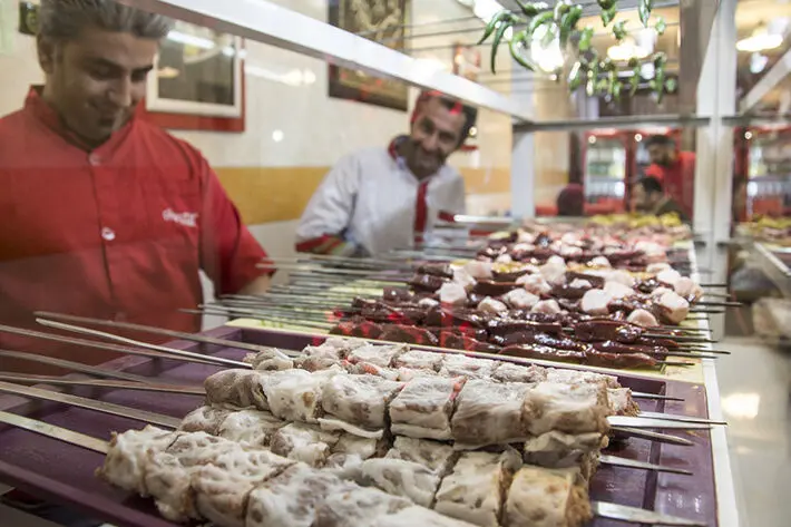 (تصاویر) گزارش اسپوتنیک از جگرخوری در گرگان
