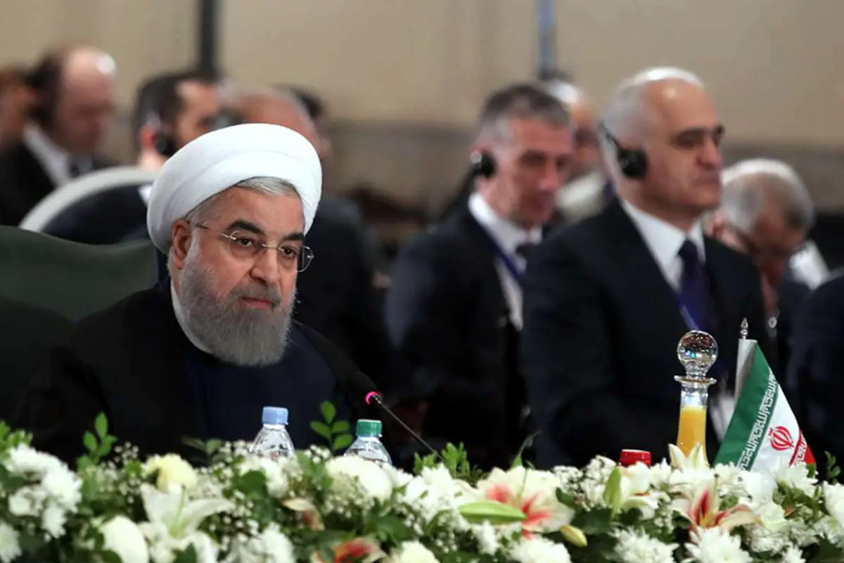 (تصاویر) روحانی در اجلاس سران اکو