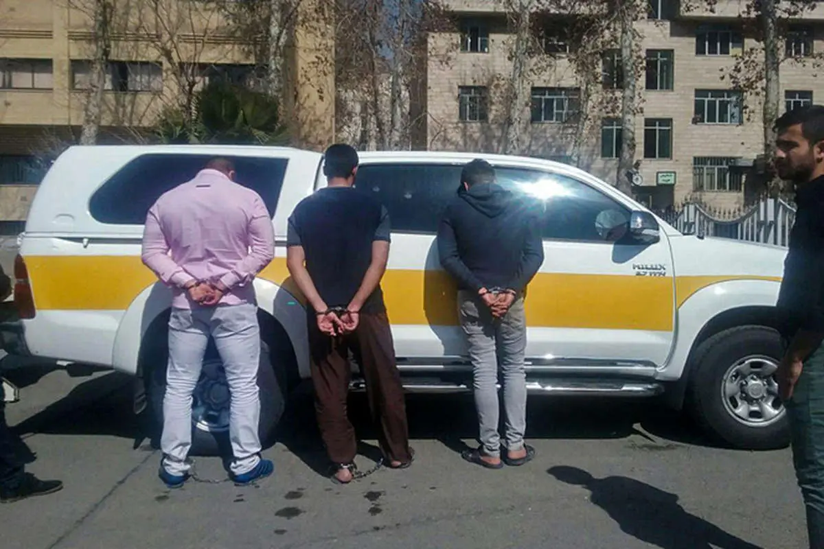(تصاویر) دستگیری سارقان خودروی حمل پول بانک