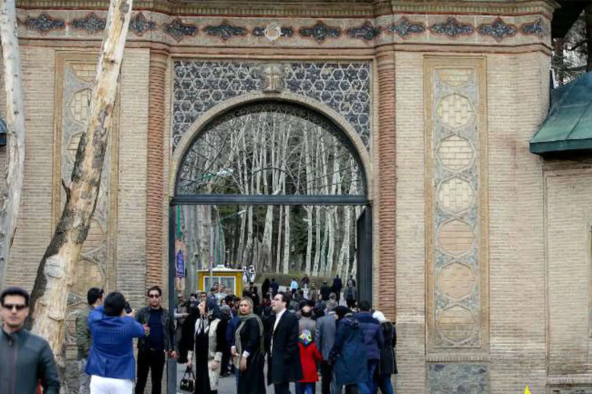 (تصاویر)گردشگران در کاخ موزه سعدآباد