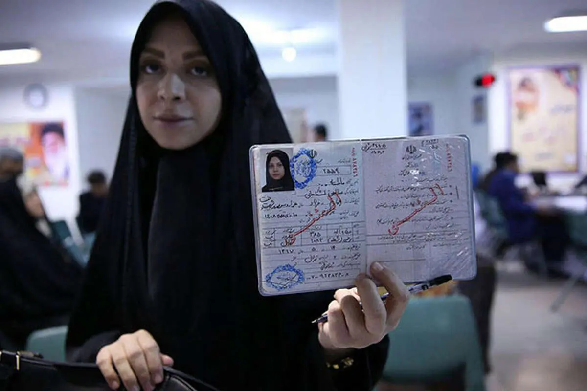 دختر رستم قاسم و فرمانده ارتش نامزد انتخابات شدند +(تصویر)