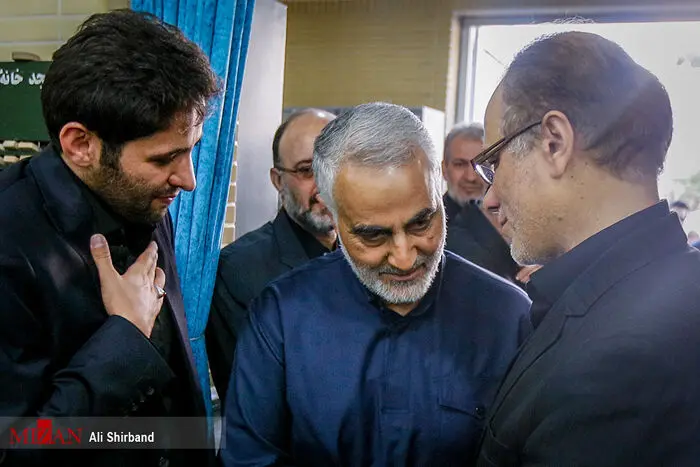 (تصاویر) سردار سلیمانی در یادبود سردار دانشیار