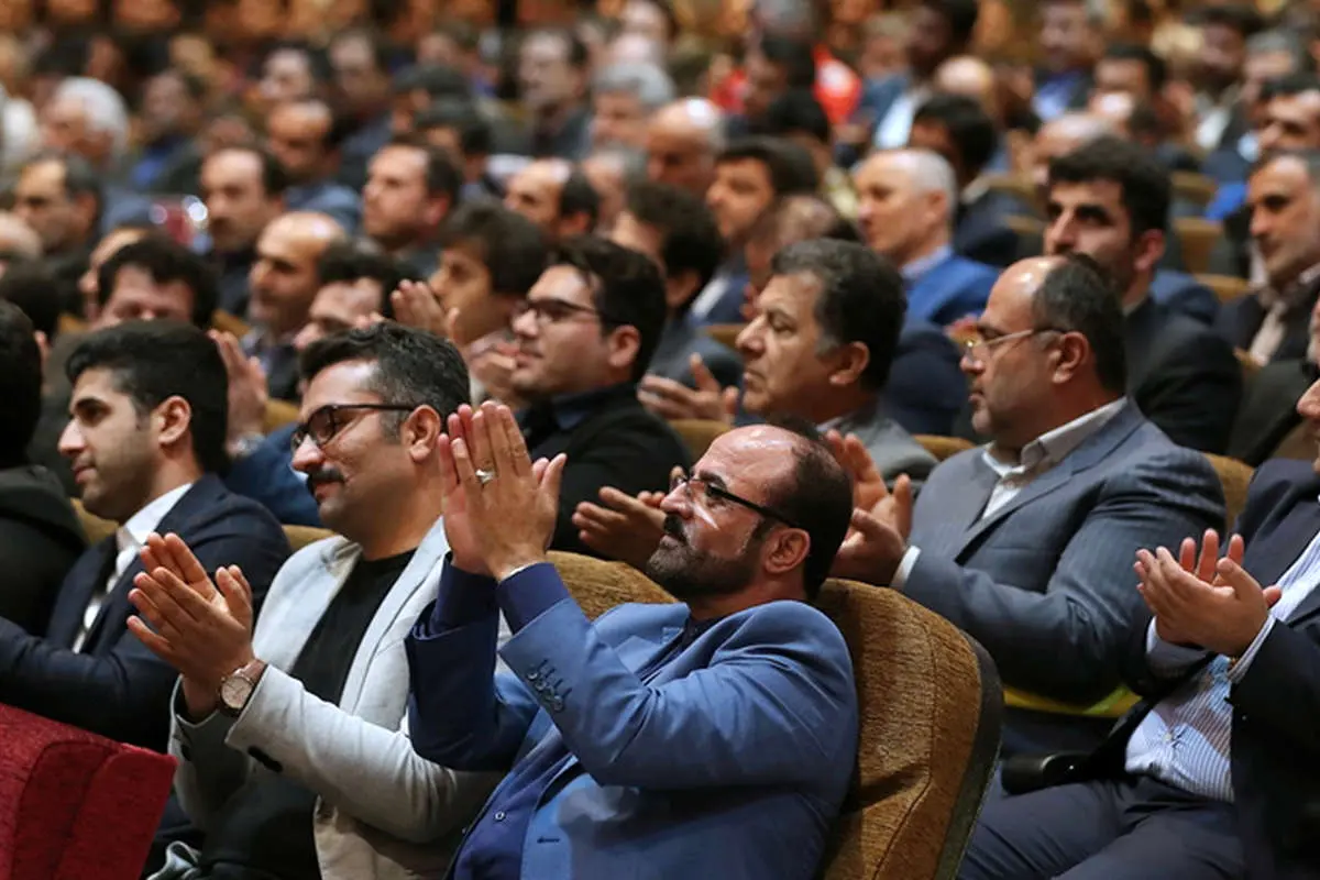 امروز به روایت تصویر// سودای ریاست جمهوری، دیدار روحانی با نخبگان، شادی پیروزی و ...