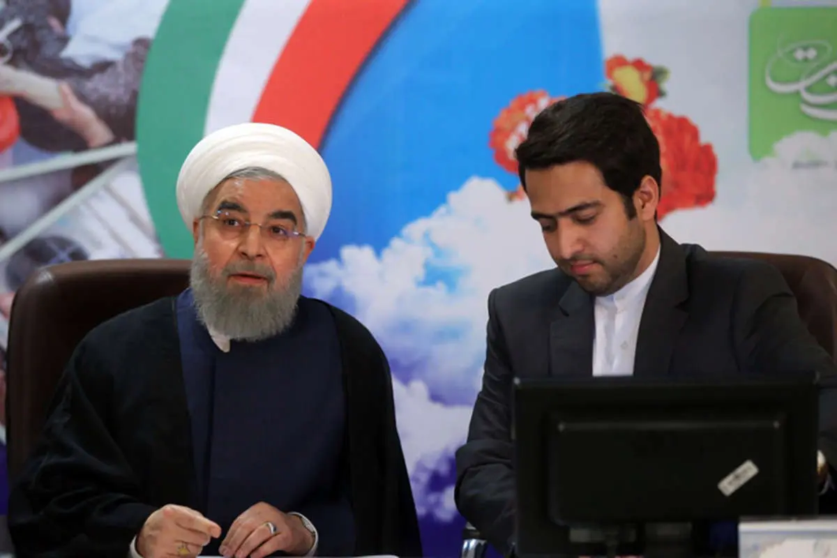 (تصاویر) ثبت نام حسن روحانی در انتخابات