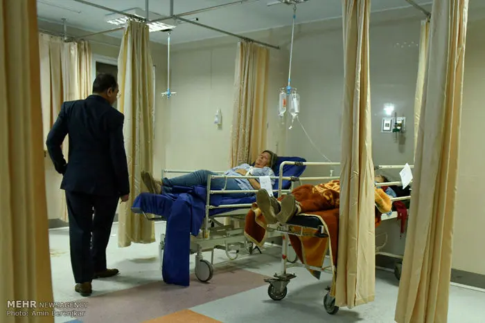 (تصاویر) مصدومان واژگونی اتوبوس آلمانی‌ها در فارس