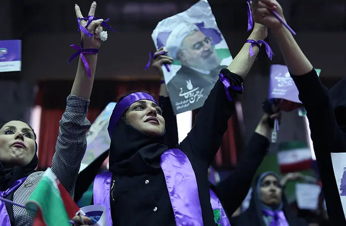 (تصاویر) اجتماع هواداران روحانی در کرمانشاه