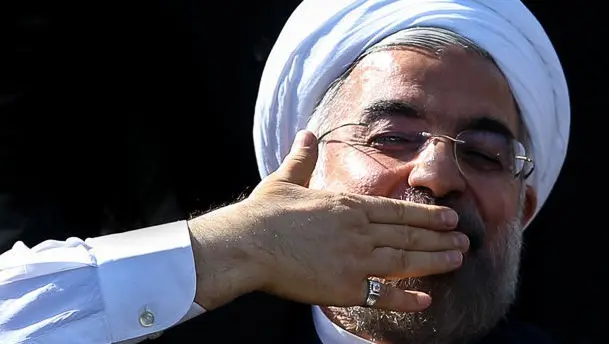 چرا "تهدید و کنایه" به جای "تبریک"؟!