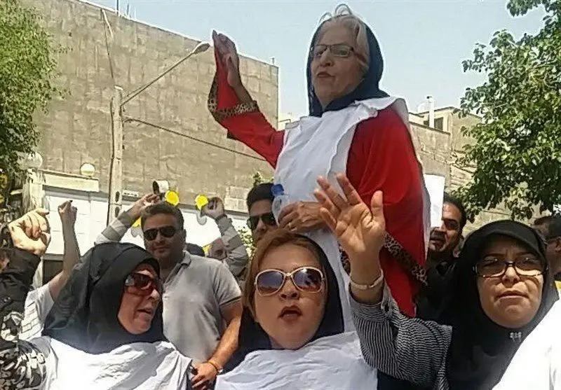 (تصویر) کفن‌پوشی سپرده‌گذاران کاسپین