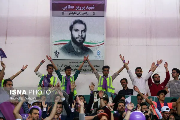 (تصاویر) روحانی در اجتماع مردم زنجان