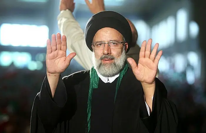 گذشته‌ ما را همه می‌دانند