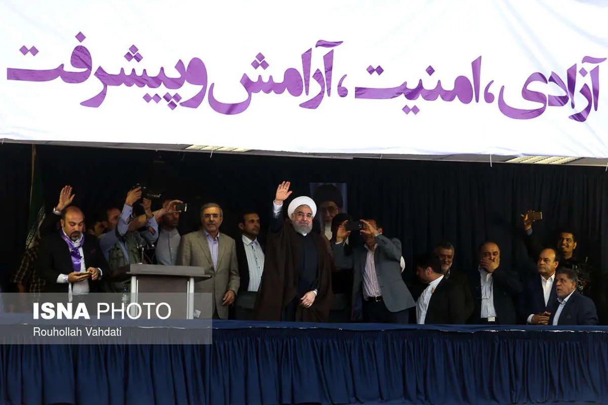 (تصاویر) استقبال از روحانی در اهواز