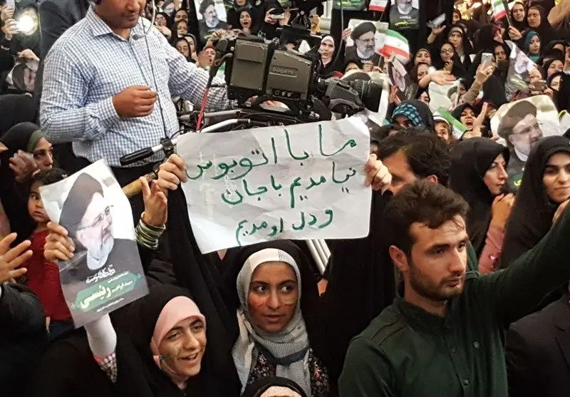 (تصاویر) سونامی اتوبوسی!