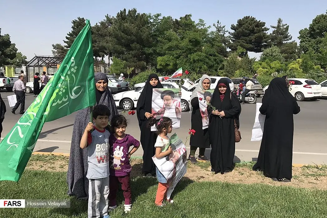 (تصاویر) همایش حامیان رئیسی در مشهد