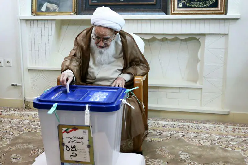 (تصاویر) مقامات و چهره‌های سیاسی پای صندوق