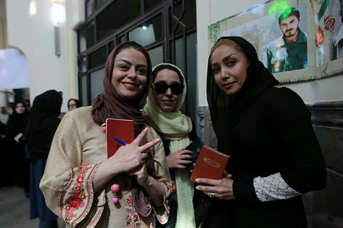 (تصاویر) هنرمندان و چهره‌های سرشناس در صف رای‌گیری