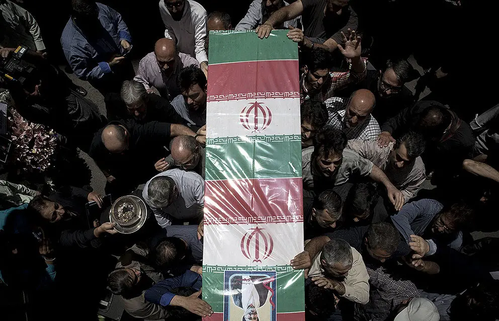 (تصاویر) وداع با شهدای حمله تروریستی تهران