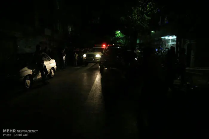 (تصاویر) انفجار مرگبار چاه فاضلاب در مشهد
