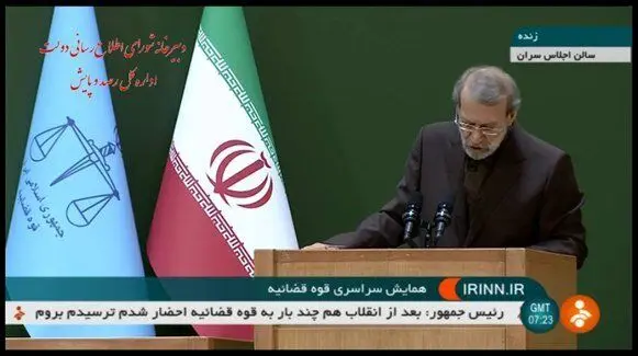 در یک صورت نامم را به صادق ضرغامی یا صادق علی عسکری تغییر می‌دهم