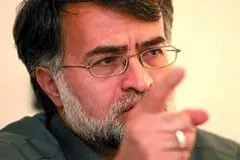 همه منتقدان را به یک چوب می رانند
