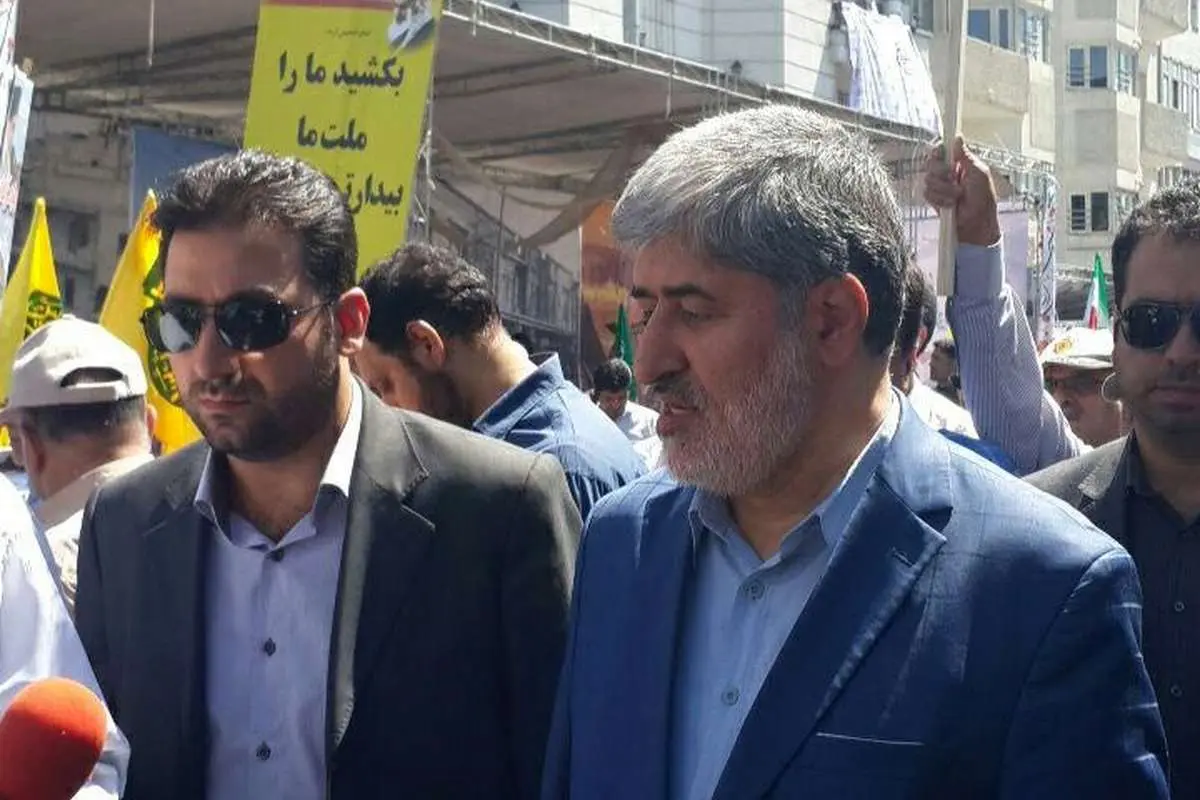 حضور پرحاشیه مطهری در راهپیمایی