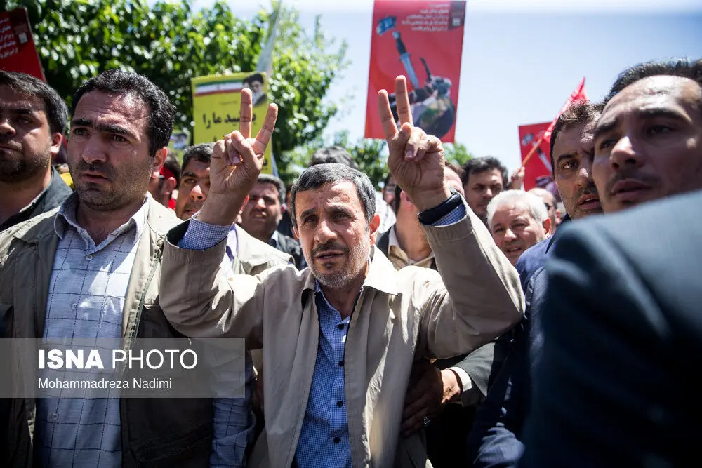 (تصاویر) احمدی‌نژاد در راهپیمایی روز قدس