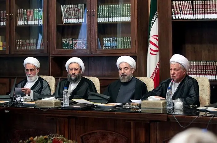 چه کسی رئیس مجمع تشخیص مصلحت می‌شود؟