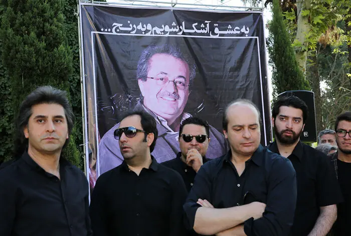 (تصاویر) هنرمندان در تشییع پیکر ناصر فرهودی