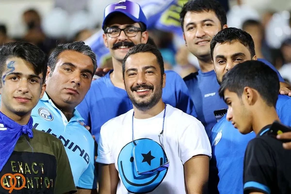 نوید محمدزاده در جمع هواداران استقلال