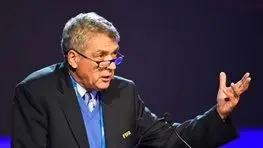 چهره معروف فوتبال از زندان آزاد شد