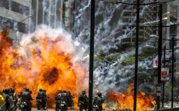 آیا ونزوئلا در آستانه جنگ داخلی است؟