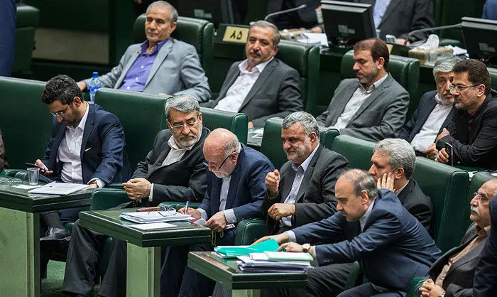 اعتماد مجلس به 16 وزیر پیشنهادی/ بیطرف رای نیاورد