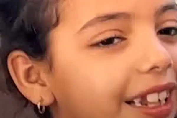 دختربچه فلسطینی لحظه هدف قرار گرفتن چادرش را زنده ثبت کرد