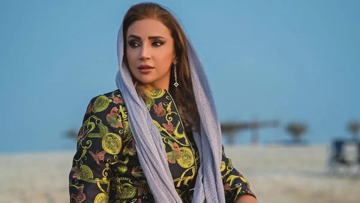 شبنم قلی‌خانی کیک تولد دوران کودکی خود را با دخترش پخت