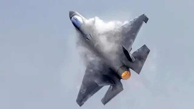 بازداشت مربی سابق اف-۳۵ آمریکا به اتهام همکاری با چین
