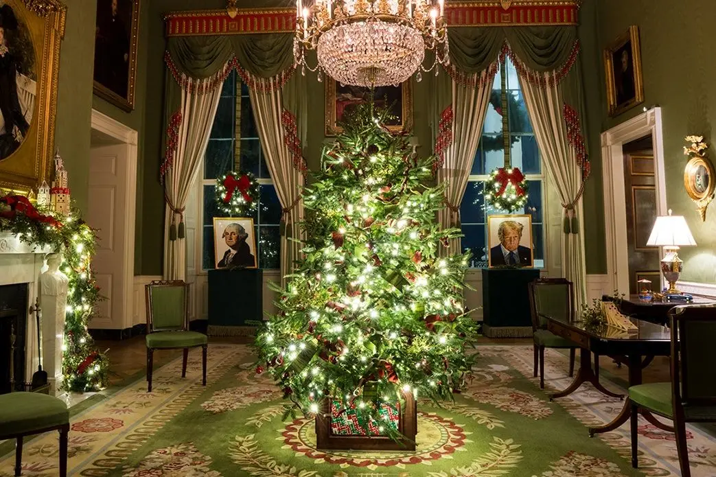 کاخ سفید آماده استقبال از کریسمس