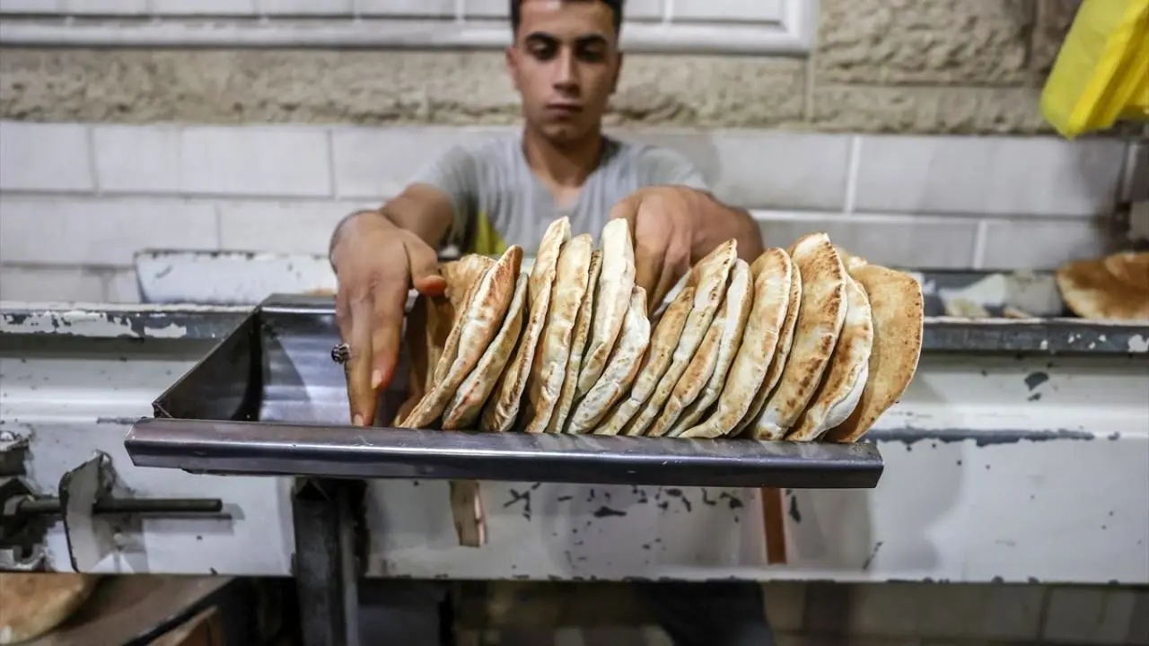 تصاویر؛ تولید نان در غزه از سر گرفته شد