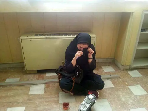 جنجال عکس "زن گریان" در فضای مجازی