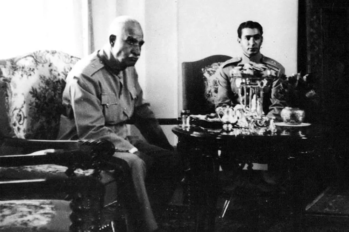 (تصاویر) روزی که رضاشاه استعفا داد