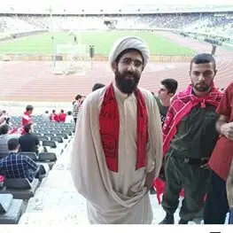 جلوگیری از ورود یک روحانی به ورزشگاه!