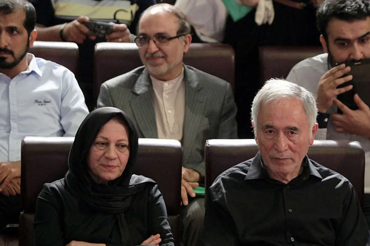 (تصاویر) اشکهای پدر و مادر مریم میرزاخانی