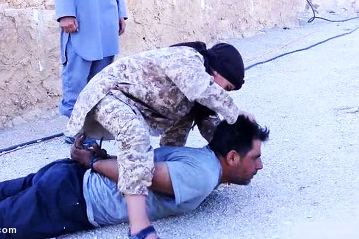 جلاد خردسال داعشی را بشناسید!