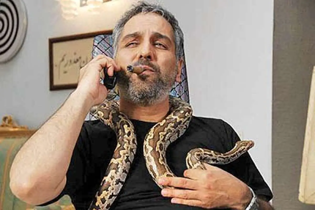 مهران مدیری: 11 سال است از یک مار نگهداری میکنم