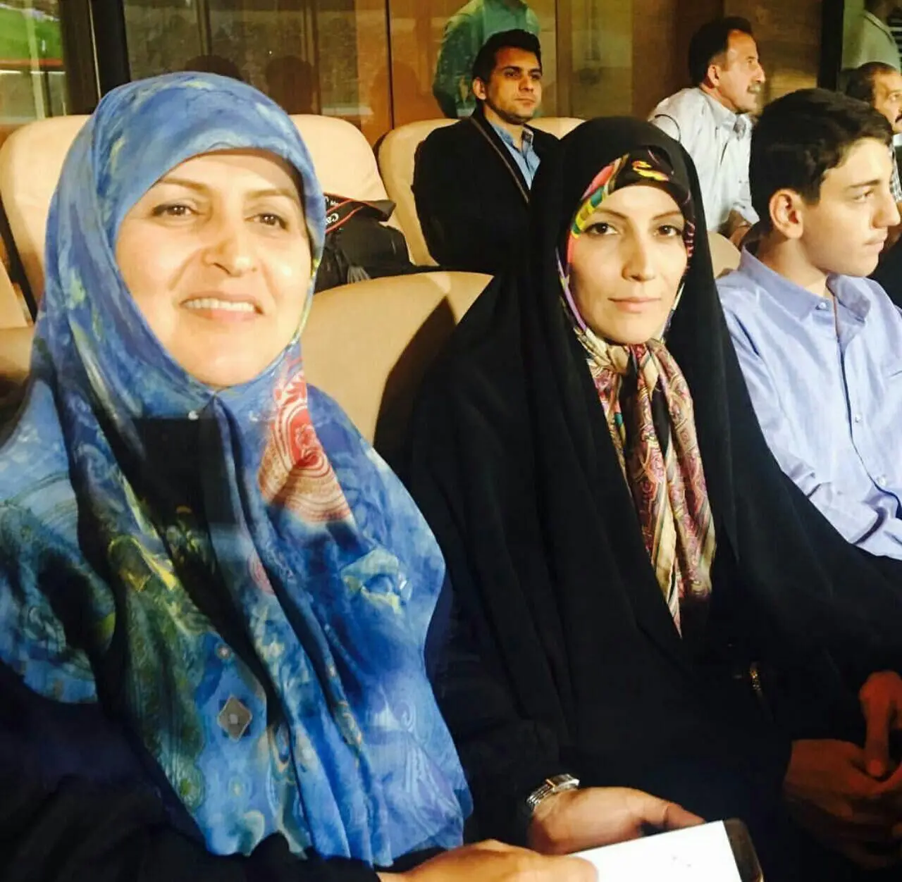 انتقاد نماینده زن به عدم حضور زنان در ورزشگاه